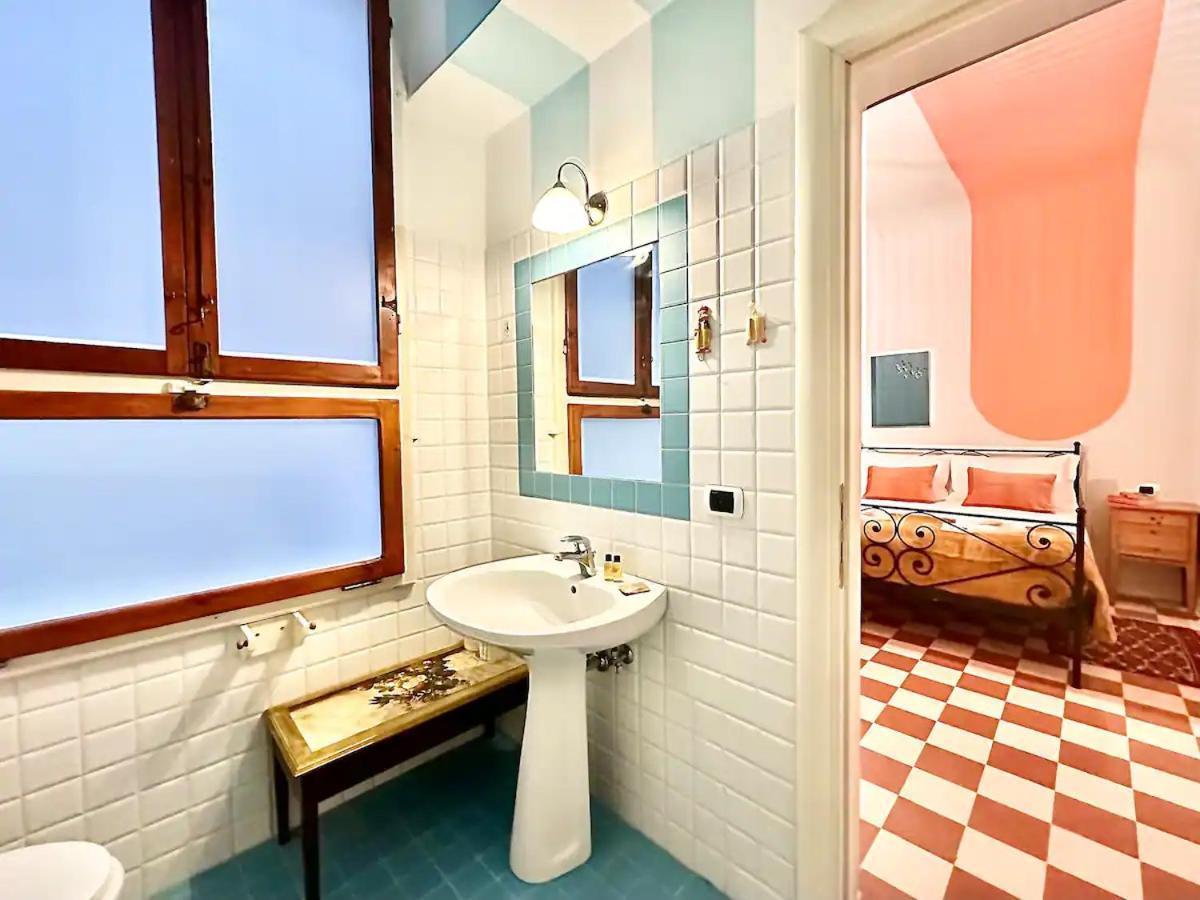 Raffaelli Rooms Travel Florence Close San Frediano Exterior foto